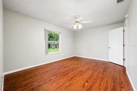 House in Alachua, Florida 3 bedrooms, 126.25 sq.m. № 1914972 - photo 14