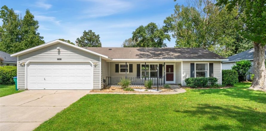 House in Alachua, Florida 3 bedrooms, 126.25 sq.m. № 1914972