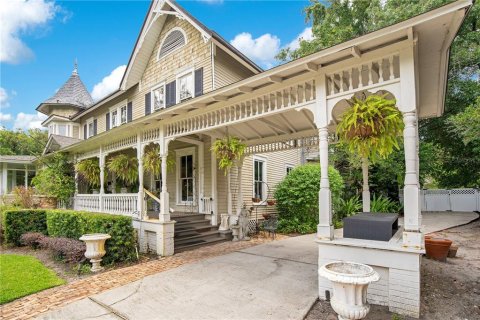 House in Orlando, Florida 6 bedrooms, 581.66 sq.m. № 1765205 - photo 6
