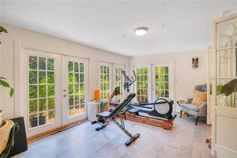 House in Orlando, Florida 6 bedrooms, 581.66 sq.m. № 1765205 - photo 15