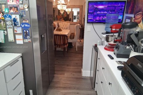 Copropriété à vendre à Pembroke Pines, Floride: 2 chambres, 102.19 m2 № 2040937 - photo 8