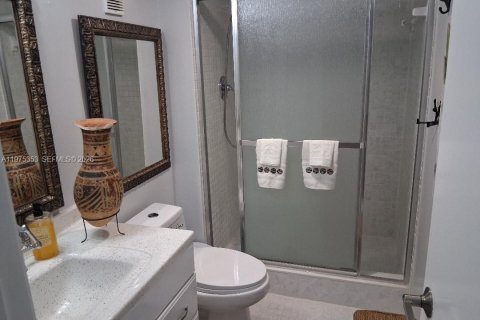 Copropriété à vendre à Pembroke Pines, Floride: 2 chambres, 102.19 m2 № 2040937 - photo 10
