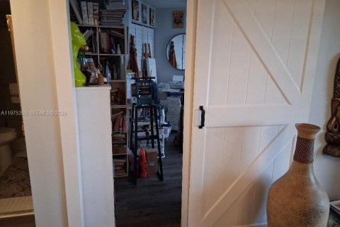 Copropriété à vendre à Pembroke Pines, Floride: 2 chambres, 102.19 m2 № 2040937 - photo 12