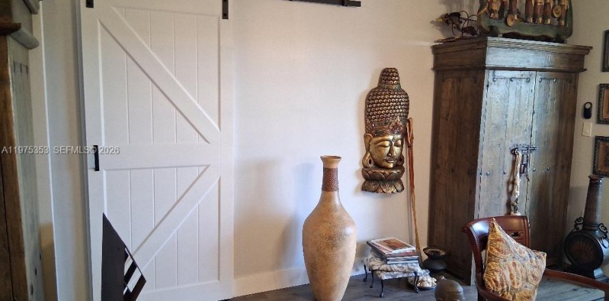 Condo à Pembroke Pines, Floride, 2 chambres  № 2040937