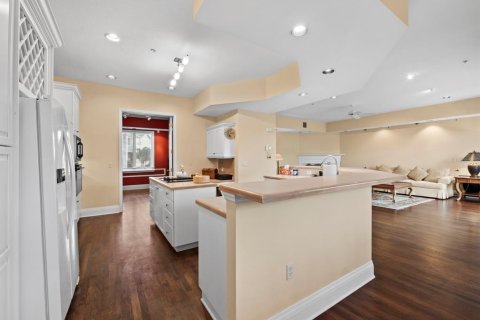 Copropriété à vendre à Longboat Key, Floride: 3 chambres, 261.33 m2 № 2151404 - photo 16