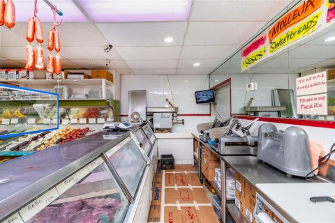 Commercial property in Miami, Florida № 1960479 - photo 23