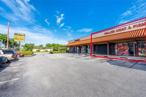 Commercial property in Miami, Florida № 1960479 - photo 3