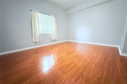 Condo in Riverview, Florida, 3 bedrooms  № 1900364 - photo 8