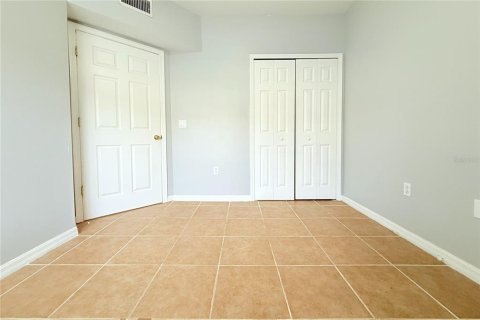 Condo in Riverview, Florida, 3 bedrooms  № 1900364 - photo 7