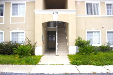 Condo in Riverview, Florida, 3 bedrooms  № 1900364 - photo 1