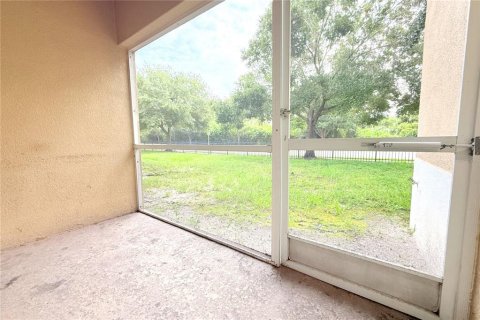 Condo in Riverview, Florida, 3 bedrooms  № 1900364 - photo 22