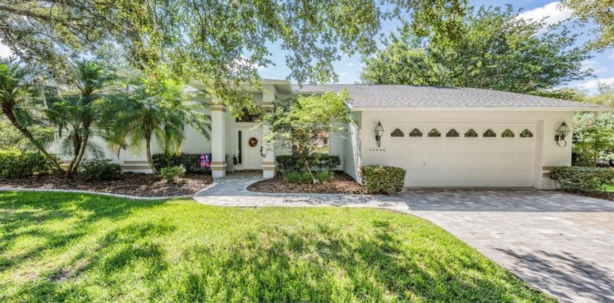 House in Hudson, Florida 4 bedrooms, 221.01 sq.m. № 1514545