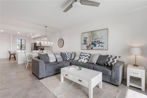 Condominio en alquiler en Bradenton, Florida, 2 dormitorios, 104.14 m2 № 2107007 - foto 9