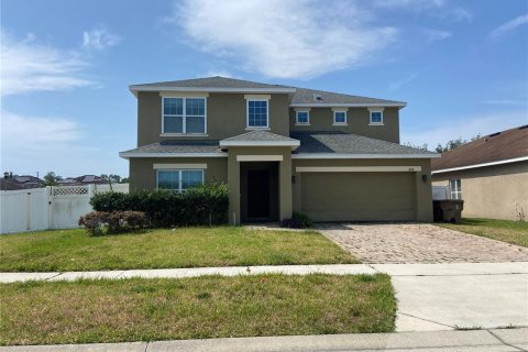 House in Kissimmee, Florida 5 bedrooms, 261.52 sq.m. № 1687813 - photo 1