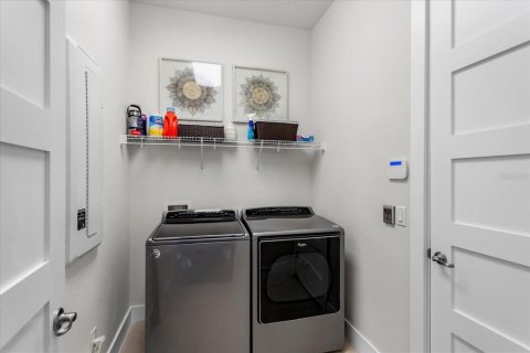 Casa en venta en Winter Garden, Florida, 4 dormitorios, 288.37 m2 № 1847852 - foto 25