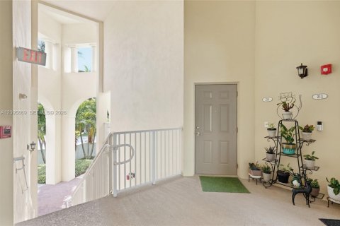 Condominio en venta en Doral, Florida, 3 dormitorios, 139.63 m2 № 2393258 - foto 5