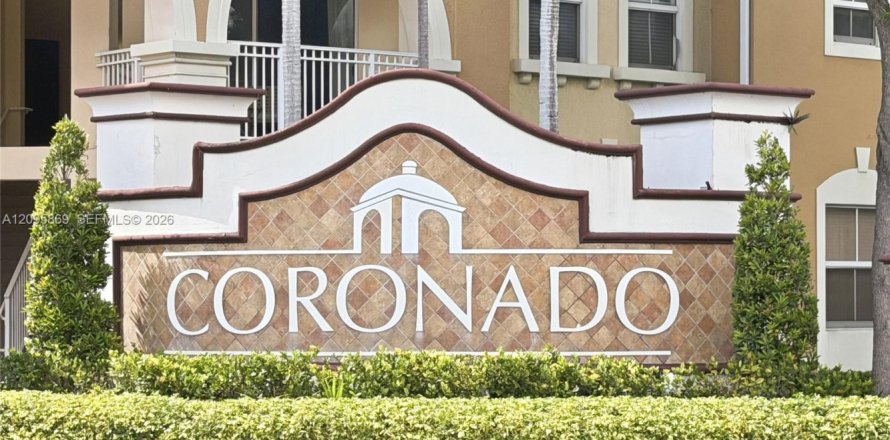 Condominio en Doral, Florida, 3 dormitorios № 2393258