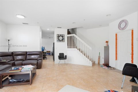 Condominio en venta en Doral, Florida, 3 dormitorios, 139.63 m2 № 2393258 - foto 8