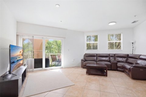 Condominio en venta en Doral, Florida, 3 dormitorios, 139.63 m2 № 2393258 - foto 6