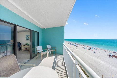 Condo in Indian Rocks Beach, Florida, 1 bedroom № 2233152 - photo 7