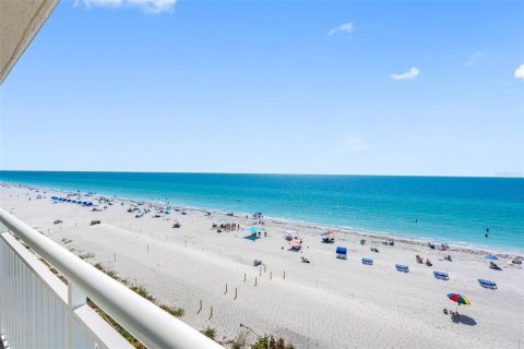Condo in Indian Rocks Beach, Florida, 1 bedroom № 2233152 - photo 22