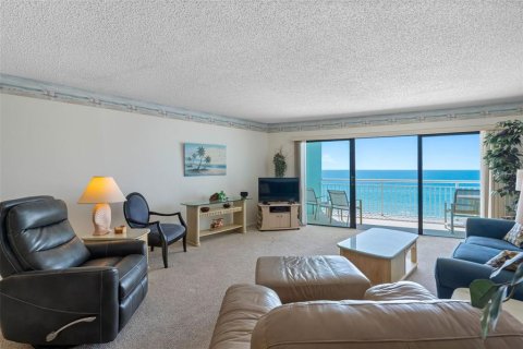 Condo in Indian Rocks Beach, Florida, 1 bedroom № 2233152 - photo 5