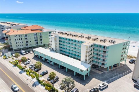 Condo in Indian Rocks Beach, Florida, 1 bedroom  № 2233152