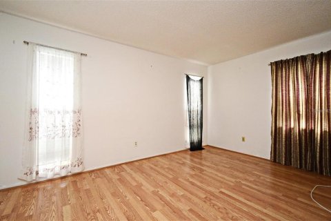 Villa ou maison à vendre à Kissimmee, Floride: 3 chambres, 151.52 m2 № 2400456 - photo 12