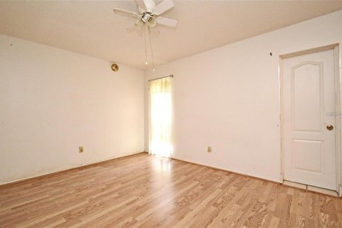 Villa ou maison à vendre à Kissimmee, Floride: 3 chambres, 151.52 m2 № 2400456 - photo 10