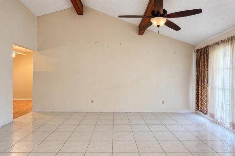 Villa ou maison à vendre à Kissimmee, Floride: 3 chambres, 151.52 m2 № 2400456 - photo 19