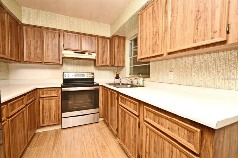 Villa ou maison à vendre à Kissimmee, Floride: 3 chambres, 151.52 m2 № 2400456 - photo 3