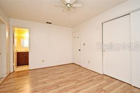 Villa ou maison à vendre à Kissimmee, Floride: 3 chambres, 151.52 m2 № 2400456 - photo 4