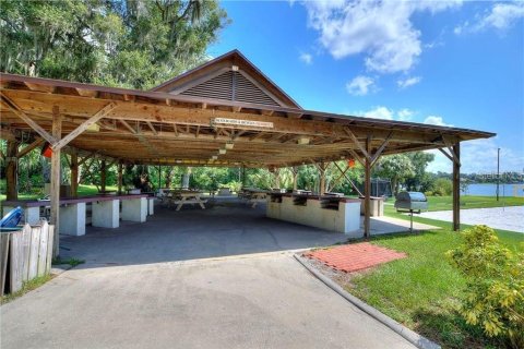 House in Altamonte Springs, Florida 4 bedrooms, 290.04 sq.m. № 2203010 - photo 23