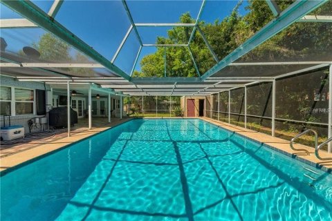 House in Altamonte Springs, Florida 4 bedrooms, 290.04 sq.m. № 2203010 - photo 4