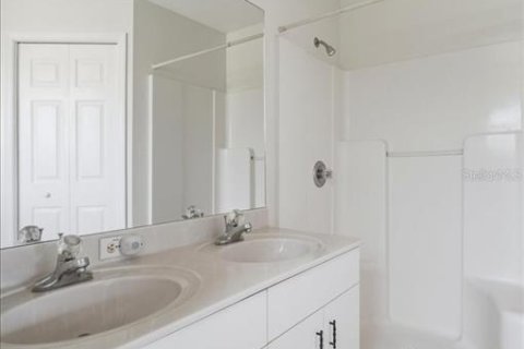 Apartment in Poinciana, Florida 3 bedrooms, 116.03 sq.m. № 2227337 - photo 7
