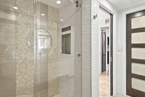 Copropriété à vendre à Lauderdale-by-the-Sea, Floride: 2 chambres, 109.62 m2 № 2404308 - photo 17