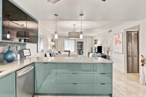 Copropriété à vendre à Lauderdale-by-the-Sea, Floride: 2 chambres, 109.62 m2 № 2404308 - photo 4