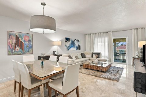 Copropriété à vendre à Lauderdale-by-the-Sea, Floride: 2 chambres, 109.62 m2 № 2404308 - photo 7