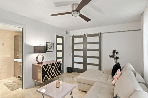 Copropriété à vendre à Lauderdale-by-the-Sea, Floride: 2 chambres, 109.62 m2 № 2404308 - photo 22