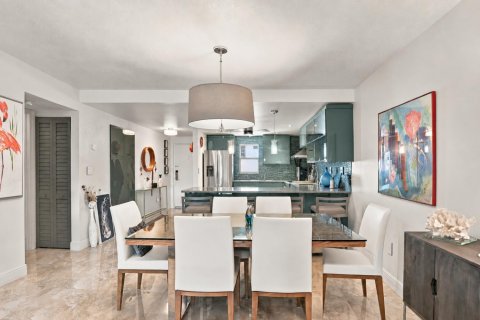 Copropriété à vendre à Lauderdale-by-the-Sea, Floride: 2 chambres, 109.62 m2 № 2404308 - photo 9