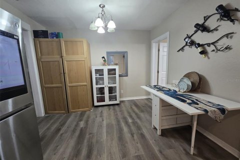 Villa ou maison à louer à Tampa, Floride: 3 chambres, 78.04 m2 № 2209236 - photo 12