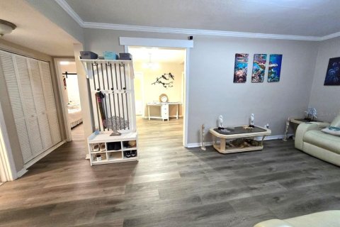Villa ou maison à louer à Tampa, Floride: 3 chambres, 78.04 m2 № 2209236 - photo 3