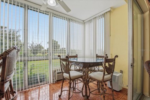 Condo in Clearwater, Florida, 1 bedroom  № 2210470 - photo 13