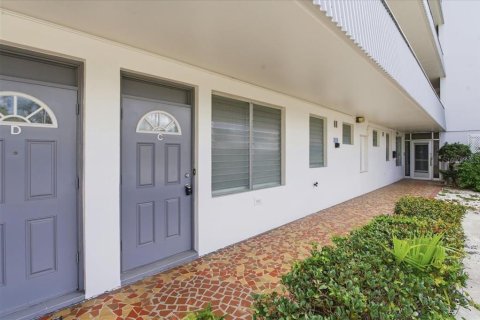 Condo in Clearwater, Florida, 1 bedroom  № 2210470 - photo 29