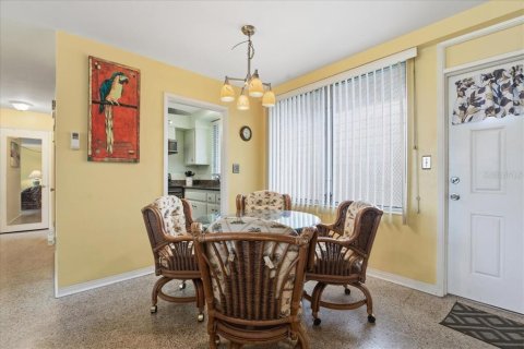 Condo in Clearwater, Florida, 1 bedroom  № 2210470 - photo 8