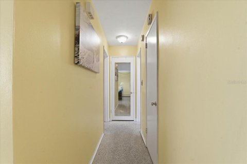 Condo in Clearwater, Florida, 1 bedroom  № 2210470 - photo 18