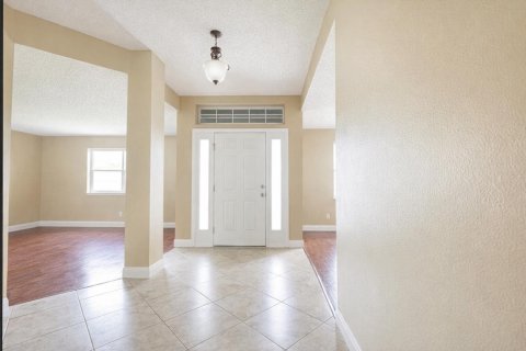 Villa ou maison à louer à Port St. Lucie, Floride: 3 chambres, 229.93 m2 № 2388006 - photo 12