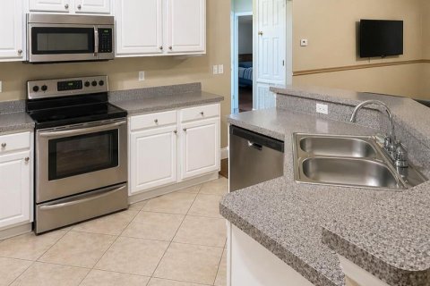 Villa ou maison à louer à Port St. Lucie, Floride: 3 chambres, 229.93 m2 № 2388006 - photo 3