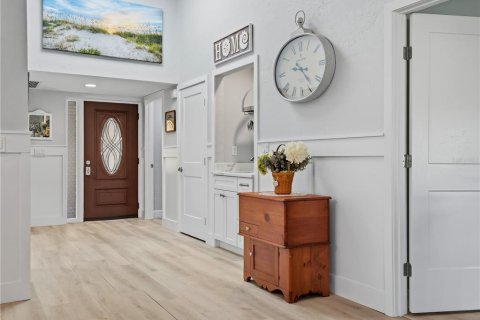 Casa en venta en New Smyrna Beach, Florida, 3 dormitorios, 166.85 m2 № 2227767 - foto 10