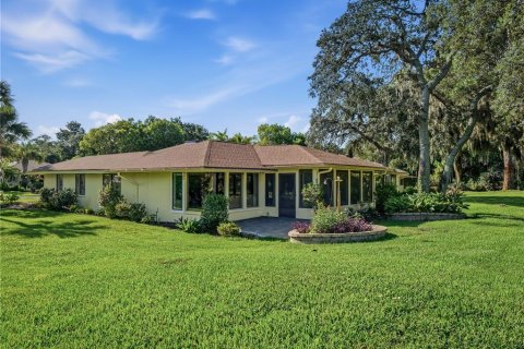 Casa en venta en New Smyrna Beach, Florida, 3 dormitorios, 166.85 m2 № 2227767 - foto 4